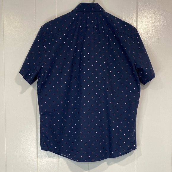 UNTUCKit Shirt Short Sleeve Button Down Cotton Navy Blue Red White Size Small - Picture 3 of 9